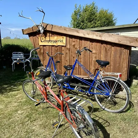 Camphyggeriet Fejø Feriehus *